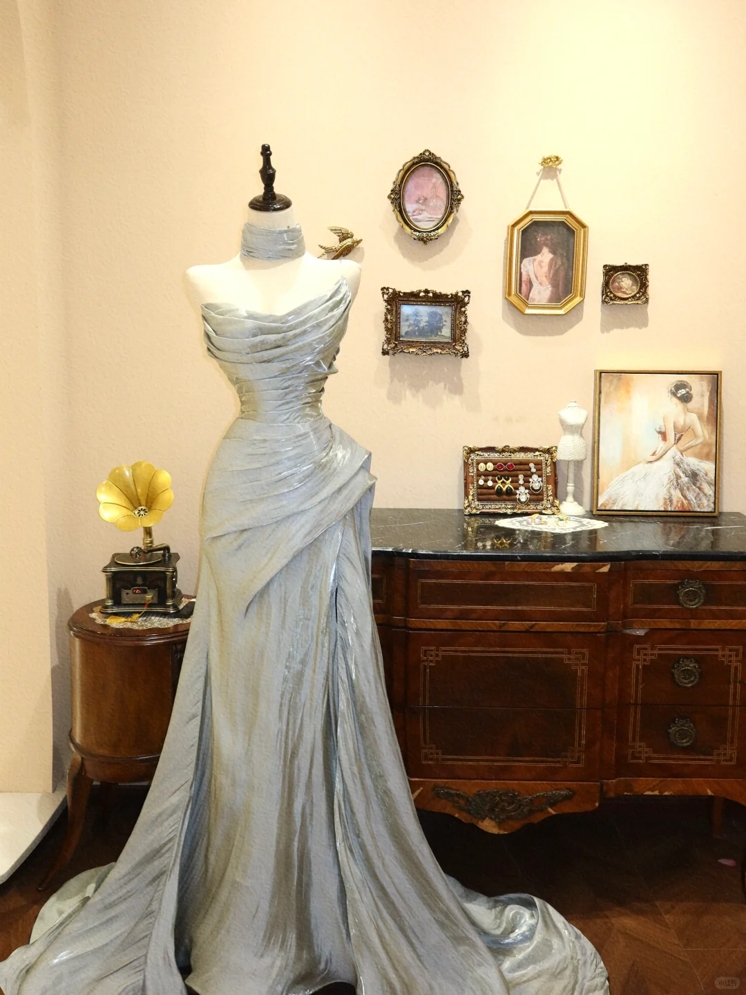 Grey Simple Mermaid Sweetheart Neck Pleated Satin Prom Dress Evening Dress DP2818