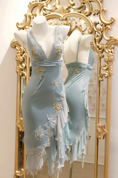 Vintage Gentle Baby Blue Embroidery Lace Satin Homecoming Dress Outfits DP5141