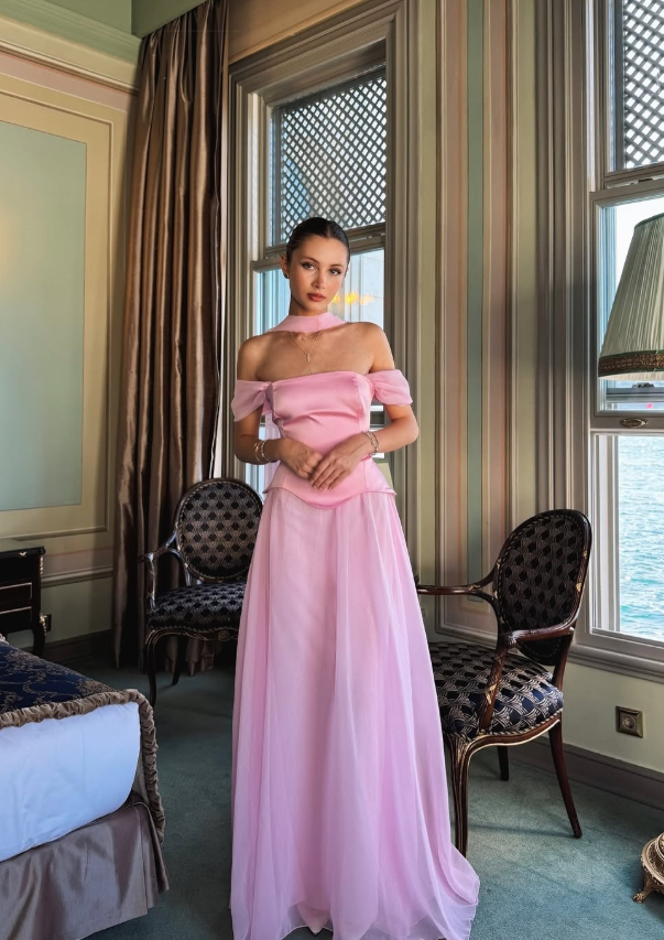 Gentle Pink A Line Off the Shoulder Chiffon Satin Prom Dress Evening Dress Formal Dress DP3212