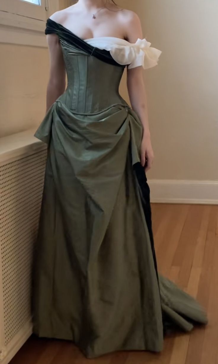 Retro Olive Green A Line Pleated Satin Prom Dress Evening Dress DP6039