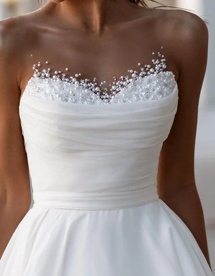 Stunning A Line Sweetheart Neck Pearl White Organza Prom Dress Wedding Dress DP3889