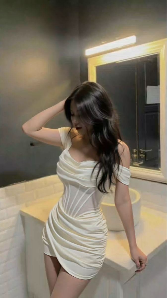 Ivory Sheath Off the Shoulder Corset Tulle Satin Short Homecoming Dress Outfits DP6883