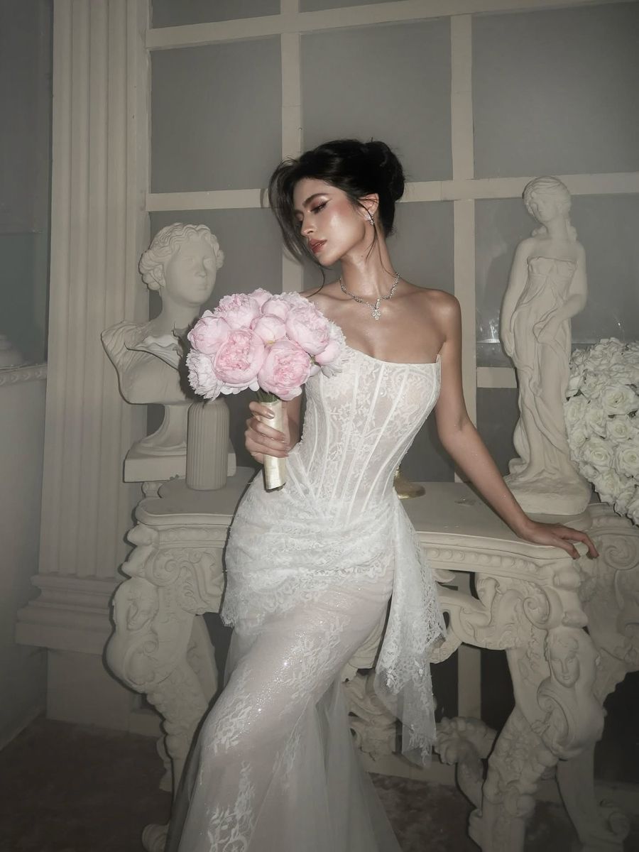 Sexy Mermaid Strapless Corset Lace Appliques White Tulle Wedding Dress DP6857