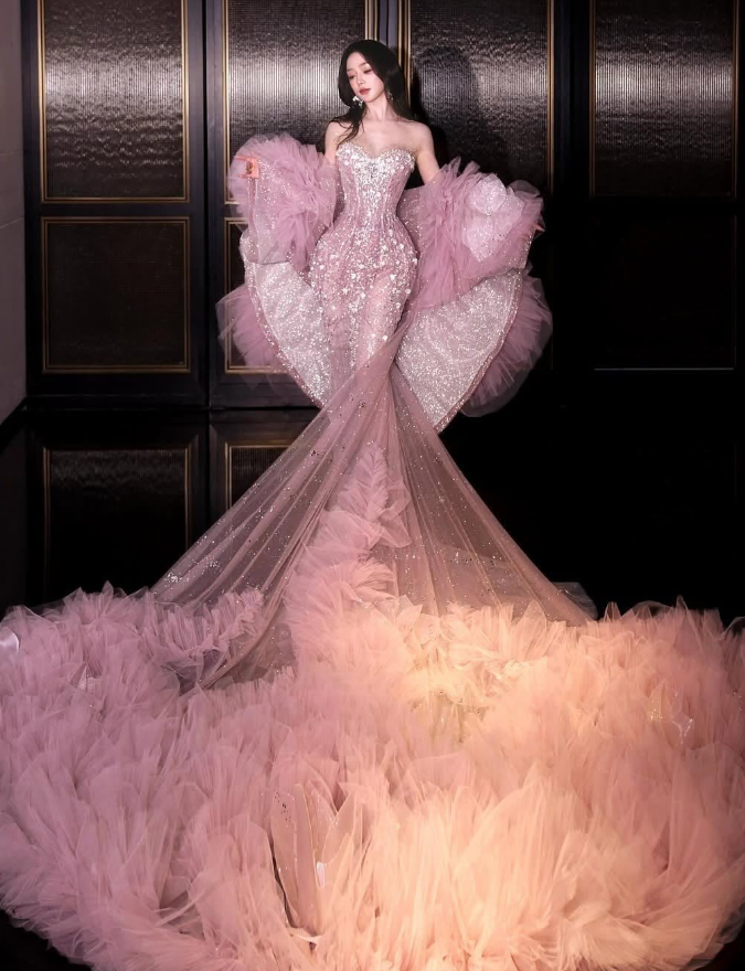 Pink Mermaid Sweetheart Neck Exquisite Beaded Sequin Tulle Prom Dress DP4383