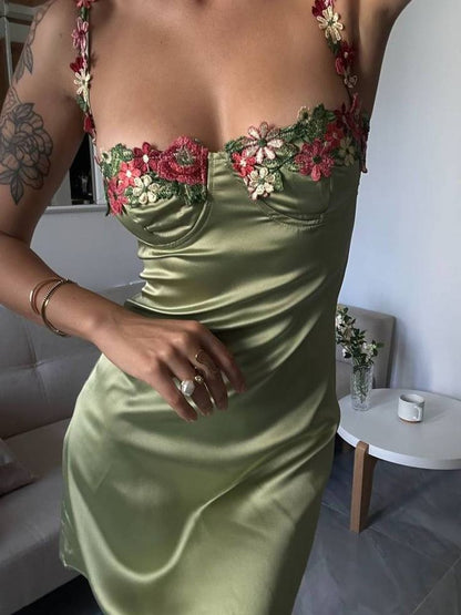 Green A Line Spaghetti Strap Applique Satin Short Homecoming Dress Mini Dress DP7402