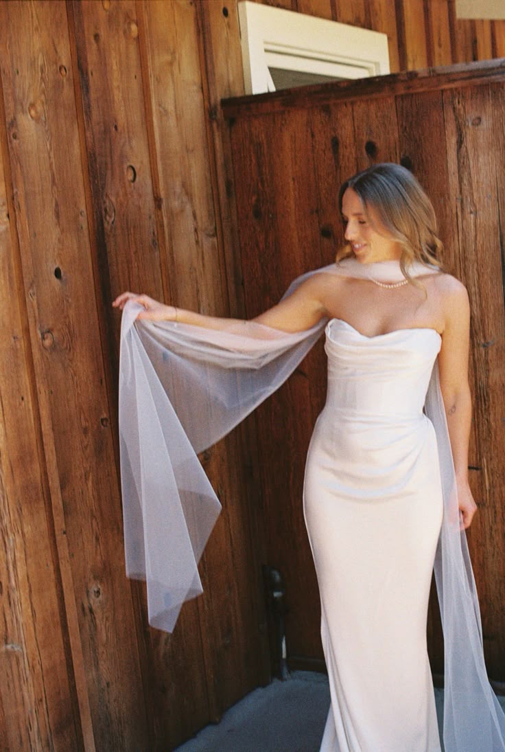 Gentle Mermaid Sweetheart Neck White Satin Chiffon Evening Dress Wedding Dress DP2857