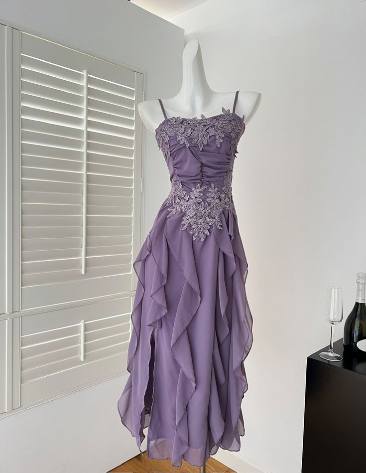 Gentle A Line Spaghetti Strap Appliques Ruffle Chiffon Prom Dress Evening Dress DP2137
