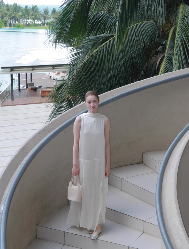 Stunning Flowy White A Line Satin Prom Dress Wedding Guest Dress DP4489