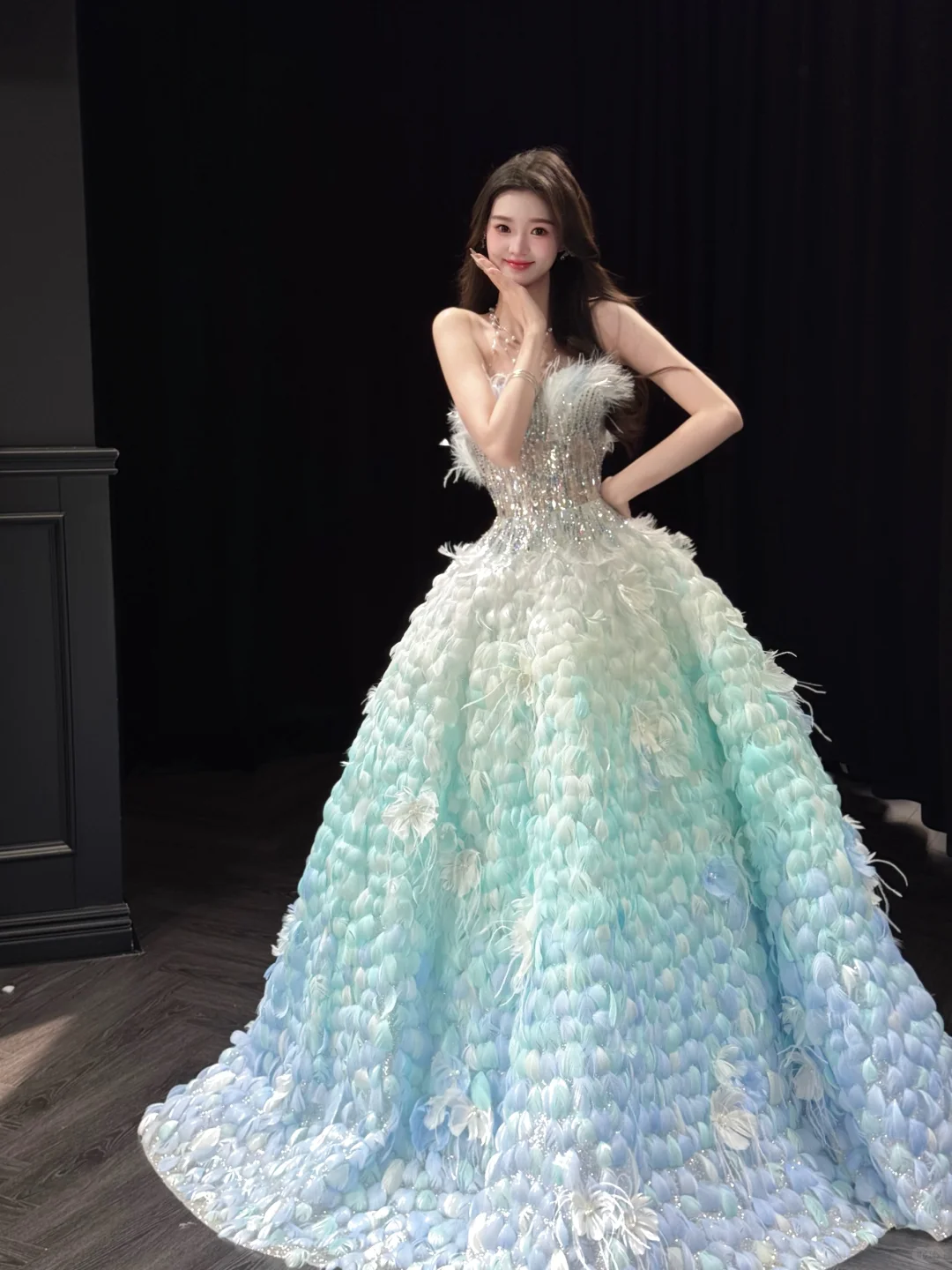 Stunning Ball Gown Strapless Blue Green Ombre Feather Tulle Prom Dress 16th Birthday Dress DP4241