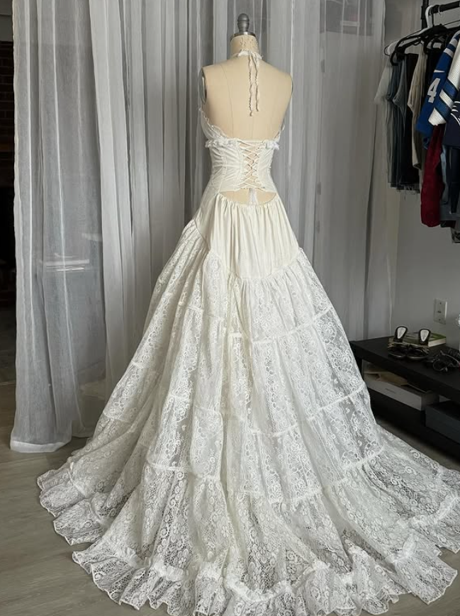 Vintage Ivory A Line Halter Lace Satin Ball Gown Graduation Prom Dress DP4840