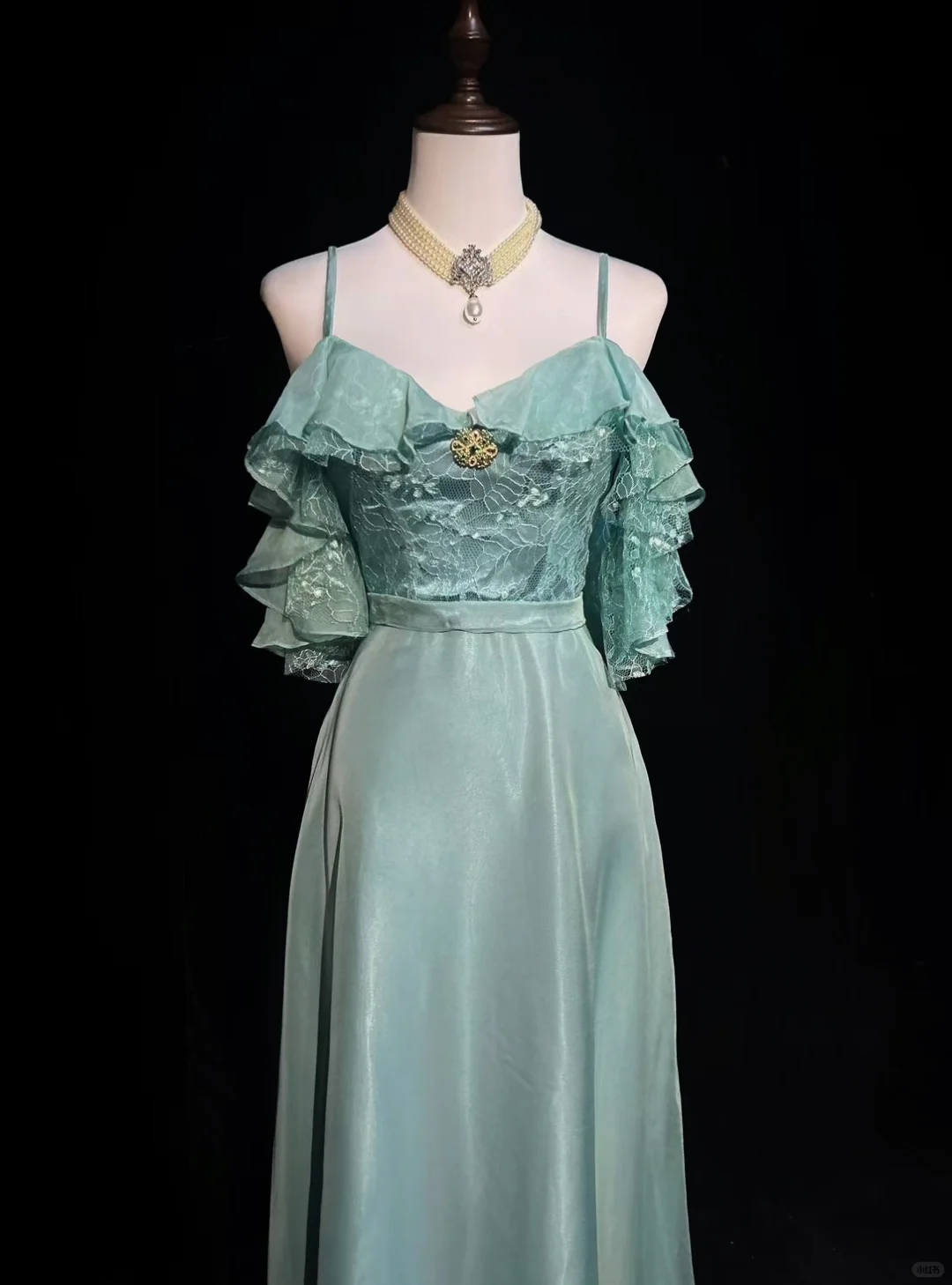 Blue Retro Gentle A Line Off the Shoulder Lace Satin Prom Dress Party Dress DP2774