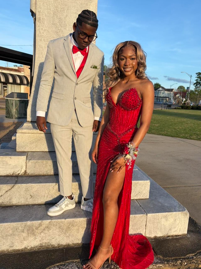 Sexy Red Sheath Sweetheart Neck Shiny Beaded Satin Slit Long Prom Dress Evening Dress DP6280