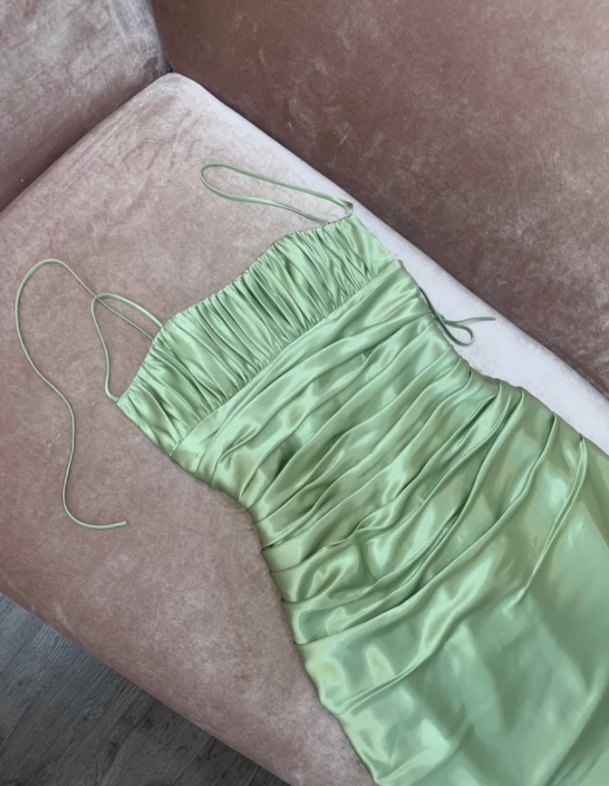 Simple Sheath Spaghetti Strap Tiered Green Satin Short Homecoming Dress Outfits DP1684