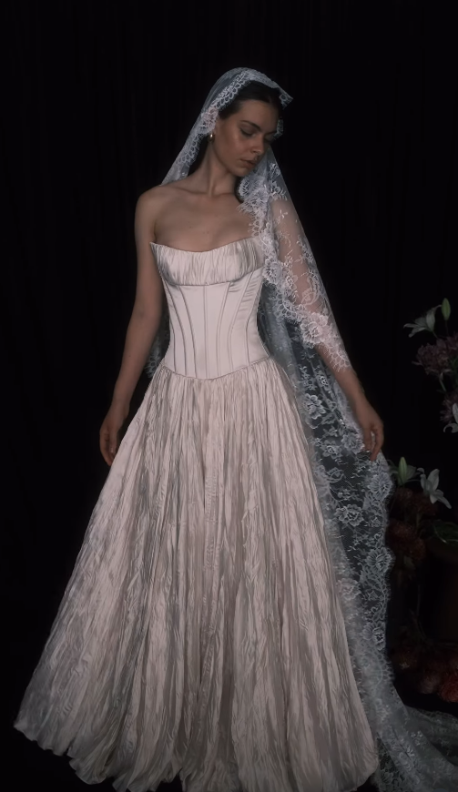 Elegant Ball Gown Strapless Corset Pleated Satin Prom Dress Wedding Dress DP4283