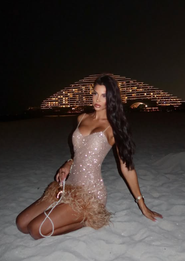 Sexy Sheath Spaghetti Strap Feather Sequin Short Homecoming Dress Outfits DP4690