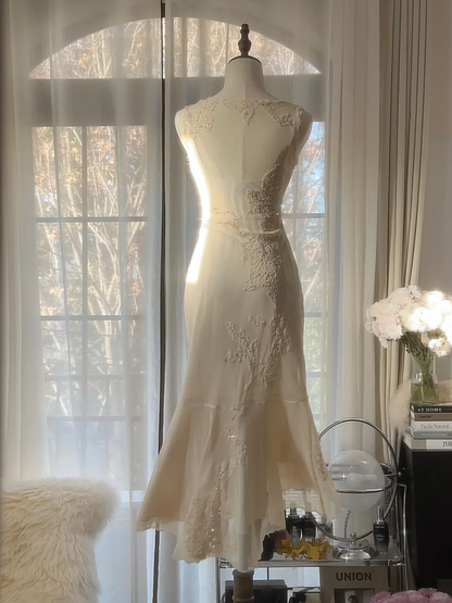 Gentle Mermaid V Neck Appliques White Chiffon Short Homecoming Dress Cocktail Dress DP2478