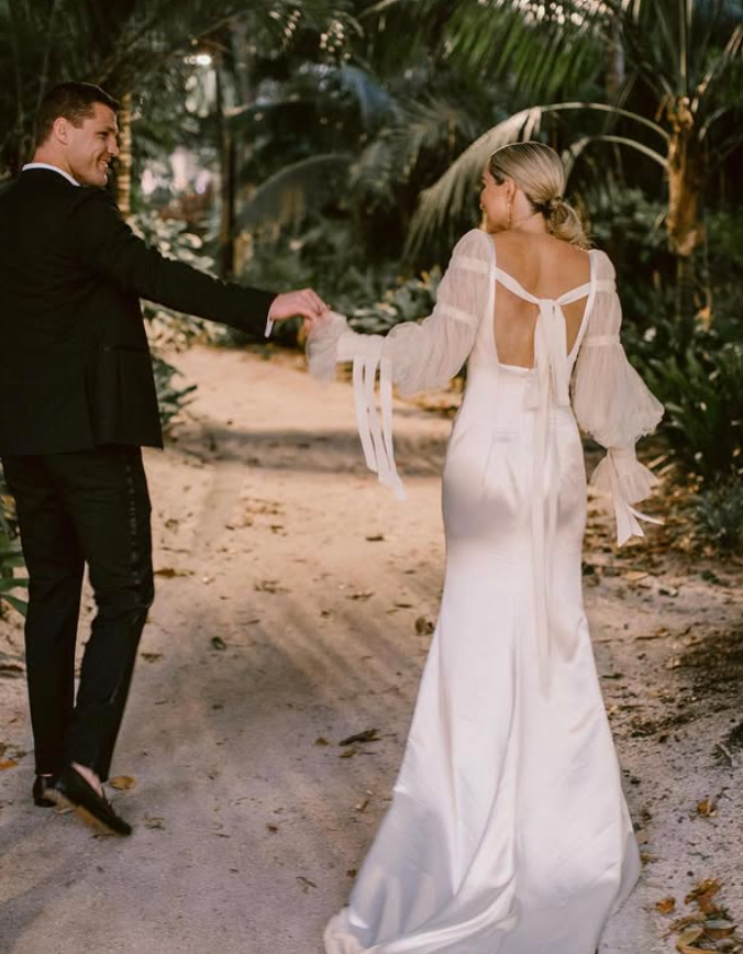 Stunning A Line Long Sleeve Tulle Satin Long Sweep Wedding Dress DP5224