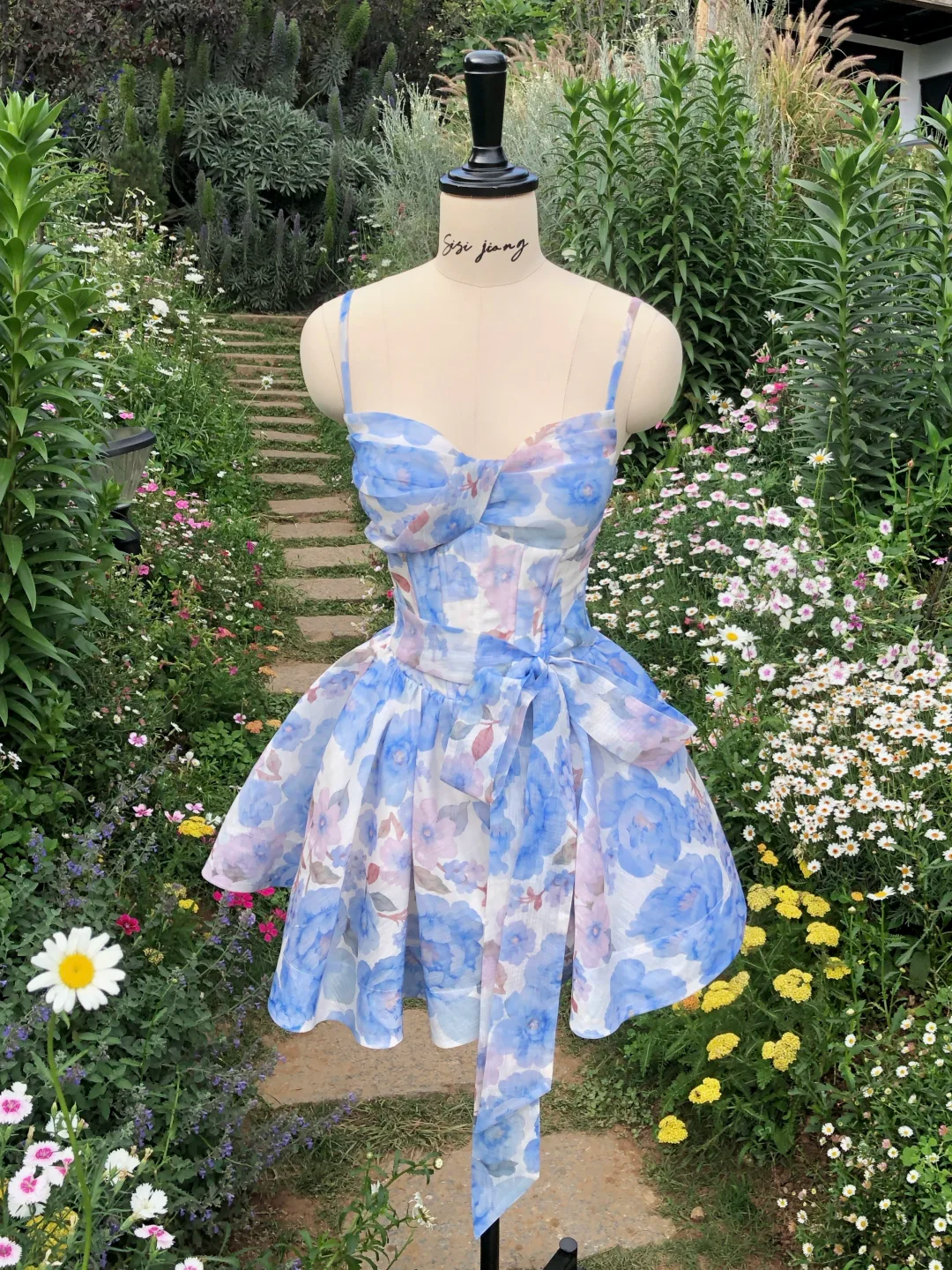 Blue Print Floral A Line Straps Chiffon Short Prom Dress Homecoming Dress DP5463