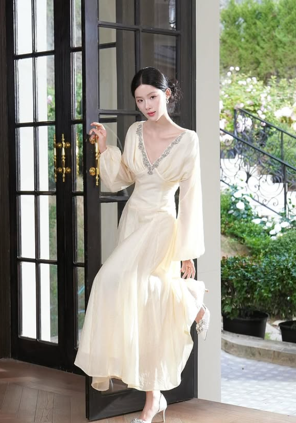 Elegant A Line Long Sleeve Beaded Ivory Chiffon Prom Dress Evening Dress DP5269