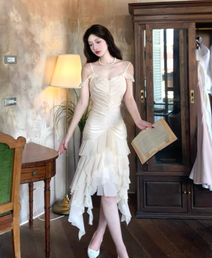 Light Champagne Sheath Spaghetti Strap Chiffon Satin Homecoming Dress Outfits DP3590