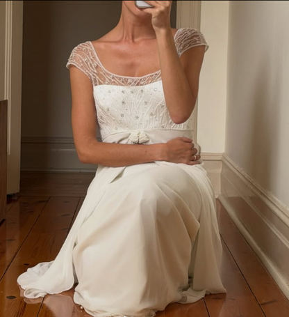 Vintage Gentle A Line Round Neck Beaded White Chiffon Wedding Dress DP7704