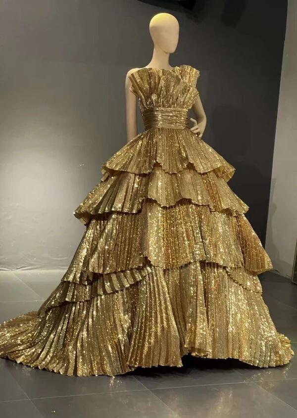 Luxurious Gold Pleated Irregular Neck Layered Prom Dress Quinceañera Party Dress DP280