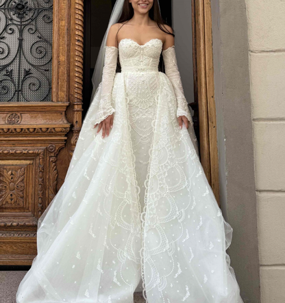 Gorgeous Sweetheart Neck Long Sleeve Beaded Lace Tulle Long Sweep Wedding Dress DP1868