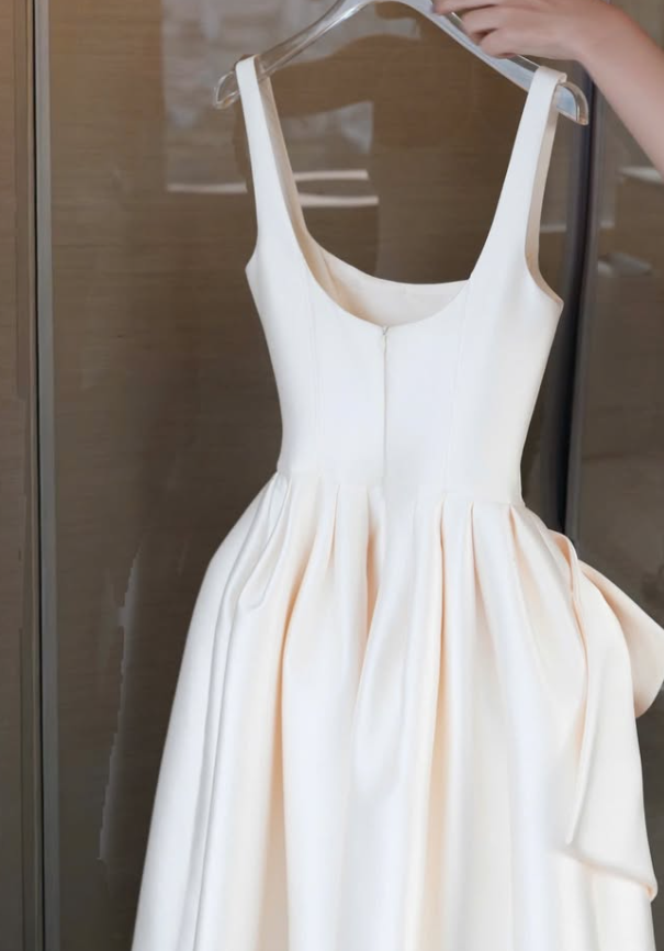 Elegant A Line Strap Exquisite Bow Knot White Satin Prom Dress Evening Dress DP7919