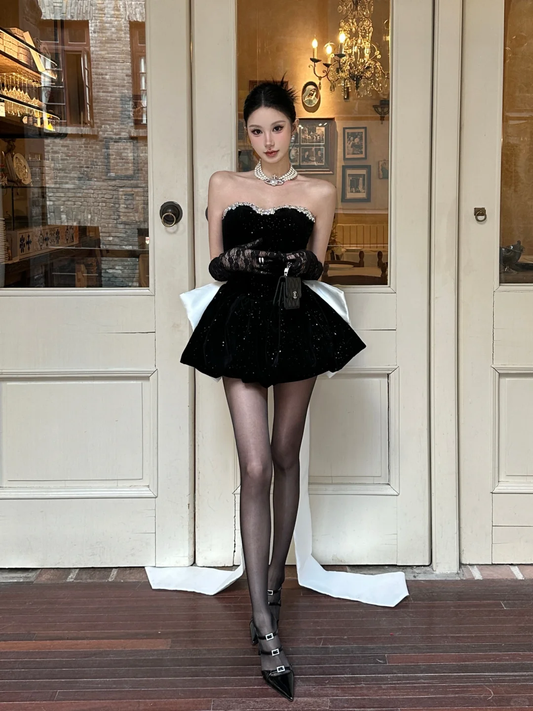 Cute A Line Sweetheart Neck Rhinestone Black Sequin Homecoming Dress with Bow DP2697