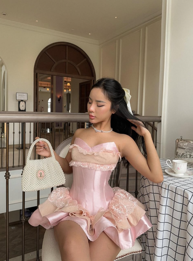 Pink A Line Sweetheart Neck Lace Satin Short Homecoming Dress Cocktail Dress DP3291