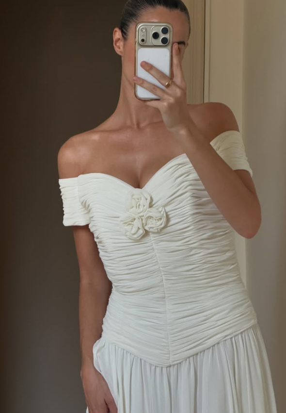 Vintage A Line V Neck Ivory Pleated Chiffon Prom Dress Wedding Dress DP7698