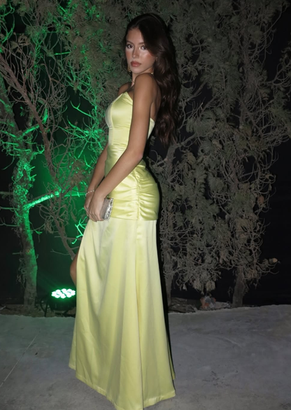 Classic Yellow Sheath Strapless Satin Prom Dress Evening Dress Date Dress with Slit DP6194