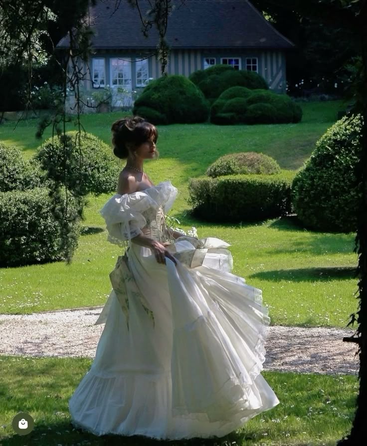 Retro Ball Gown Off the Shoulder White Satin Long Prom Dress Birthday Dress DP3361
