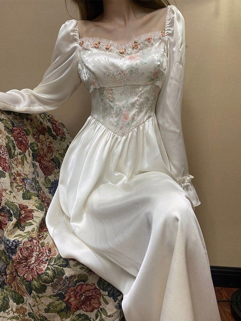 Vintage A Line Long Sleeve Printed Satin Prom Dress Date Dress DP7005