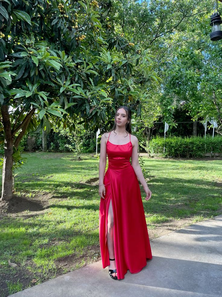 Green Line Spaghetti Straps Satin Prom Dress Formal Dress Party Dress with Slit DP3505