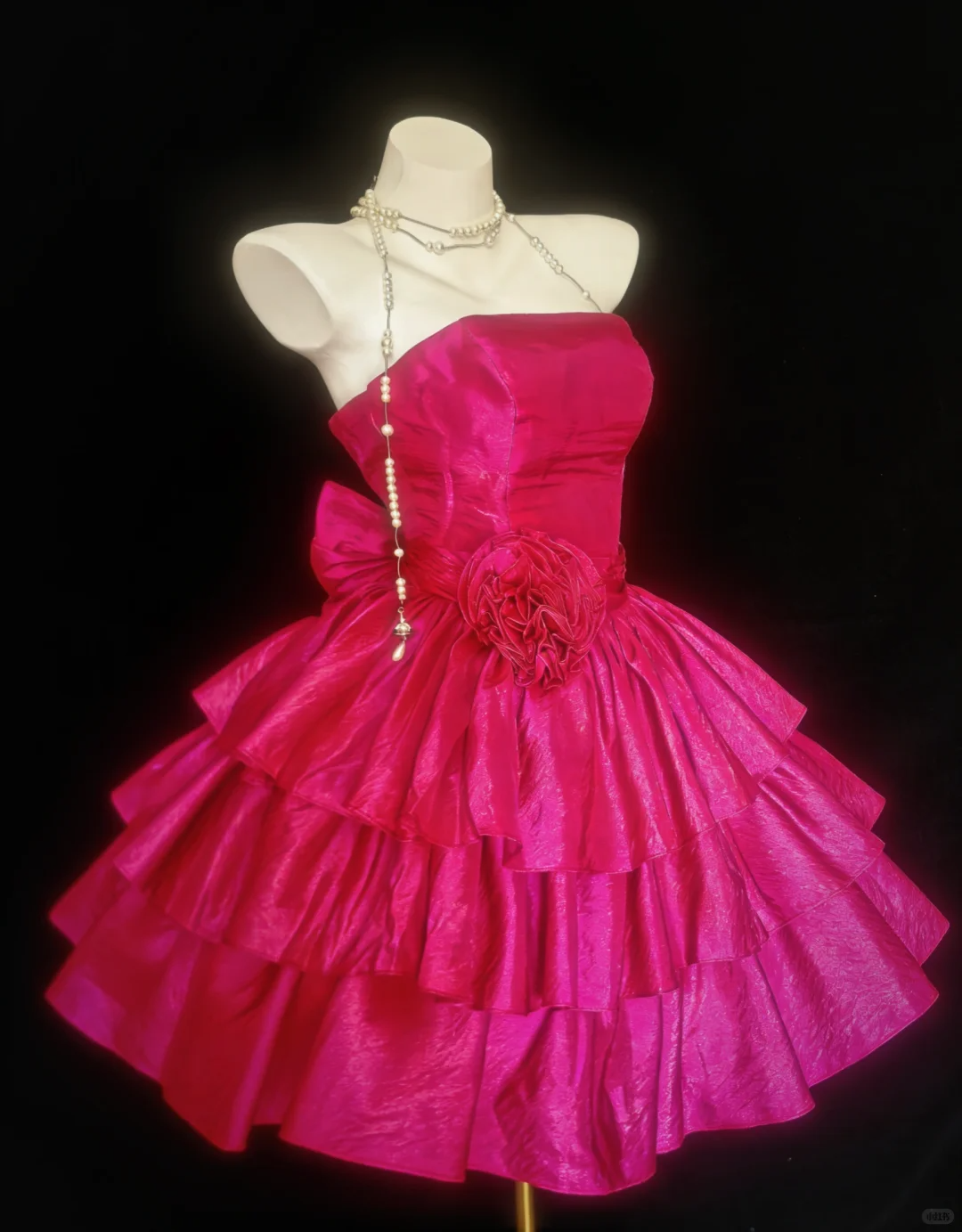 Vintage Hot Pink A Line Strapless Layered Satin Short Homecoming Dress DP4720