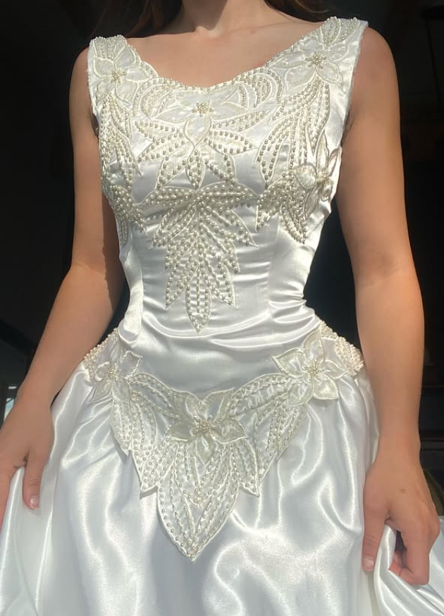 Retro A Line Round Neck Pearl White Satin Wedding Dress DP5522
