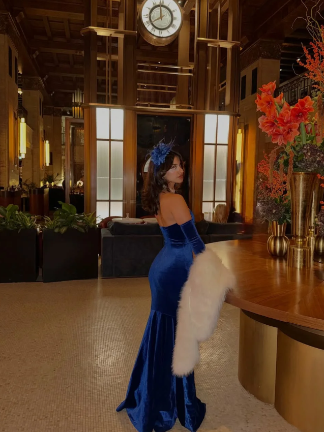 Sexy Classic Mermaid Strapless Royal Blue Velvet Prom Dress DP5023