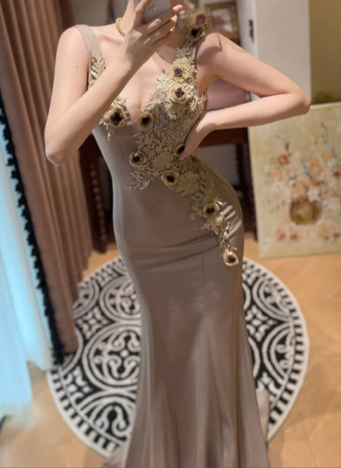 Elegant Mermaid Lace Appliques Satin Prom Dress Party Evening Dress DP5326
