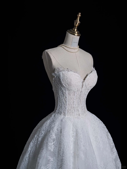 Elegant Ball Gown Sweetheart Neck White Lace Long Sweep Wedding Dress DP2360