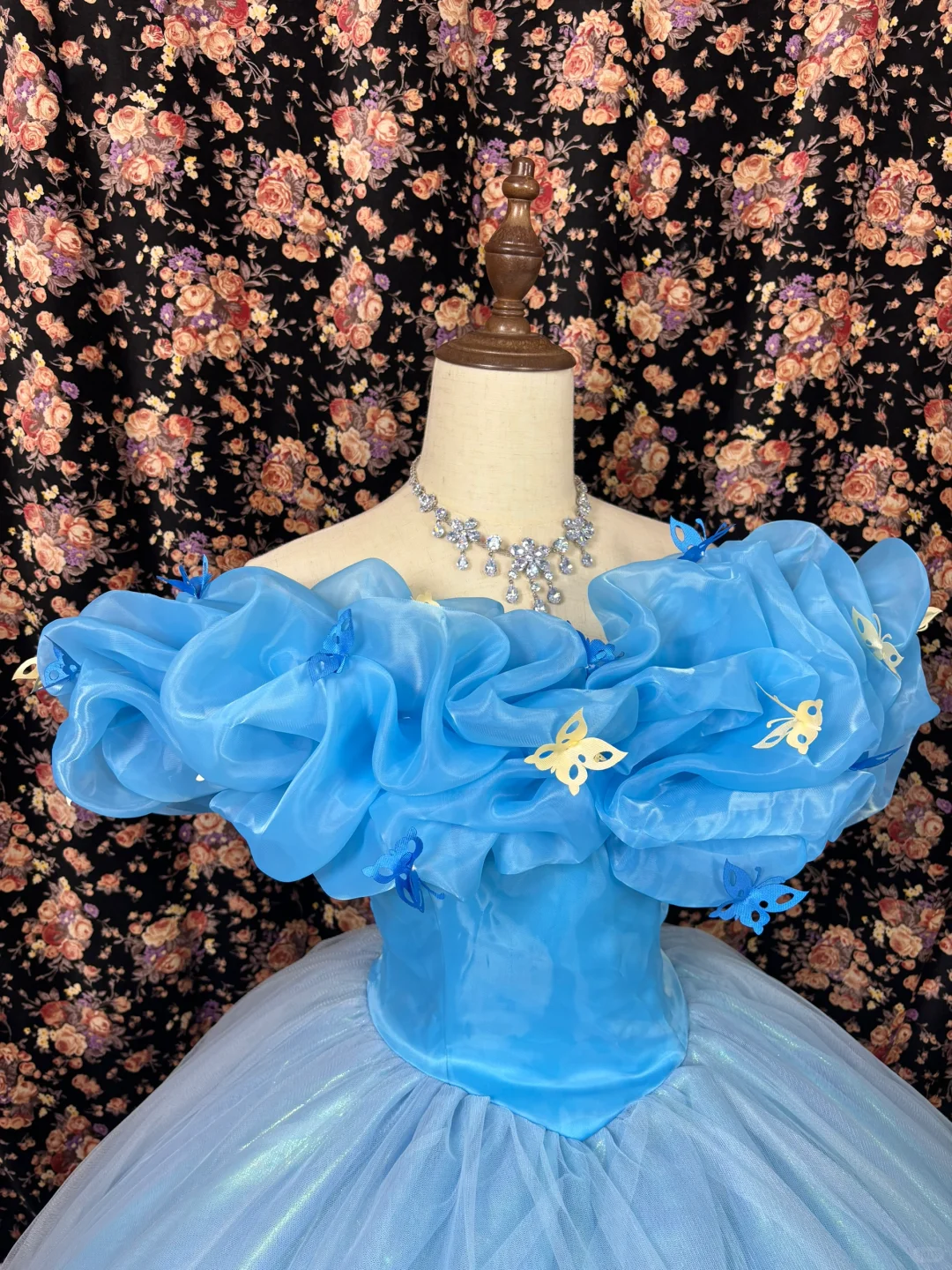 Cinderella Ball Gown Off the Shoulder Applique Organza Tulle Prom Dress Party Dress DP3175