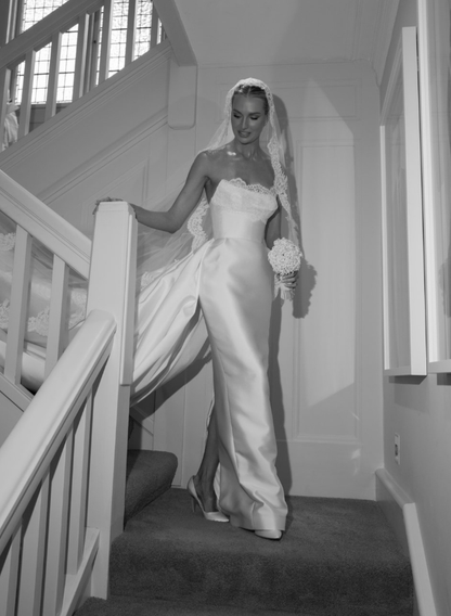 Stunning Ball Gown Strapless White Lace Satin Long Wedding Dress DP4325