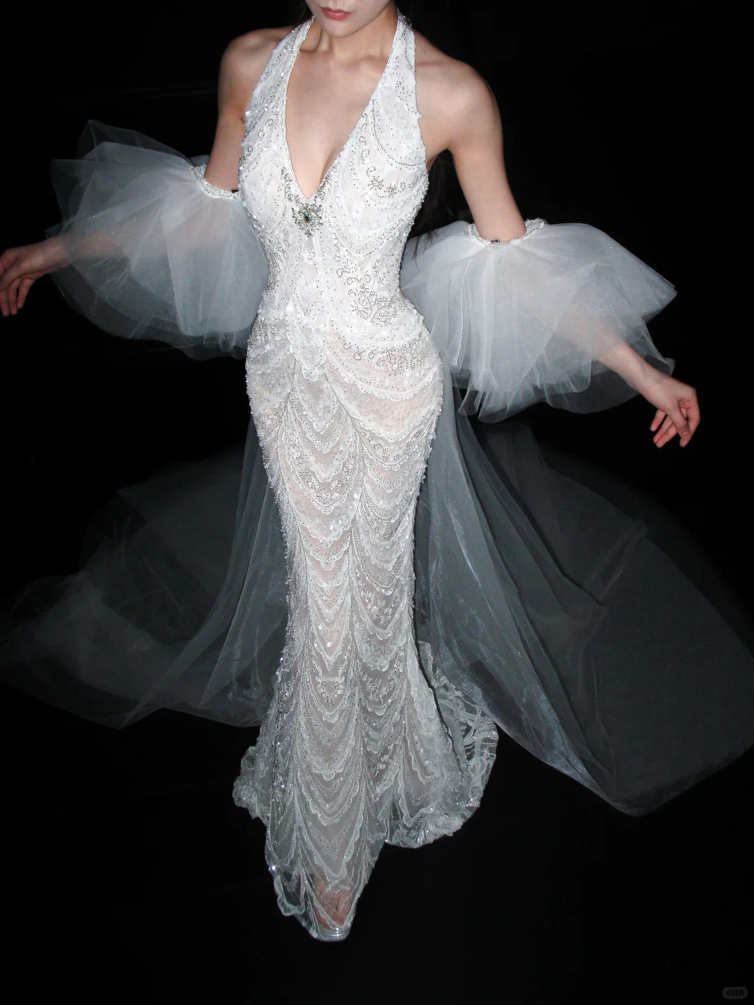 Pretty Mermaid Halter White Exquisite Beaded Lace Backless Long Wedding Dress DP8091