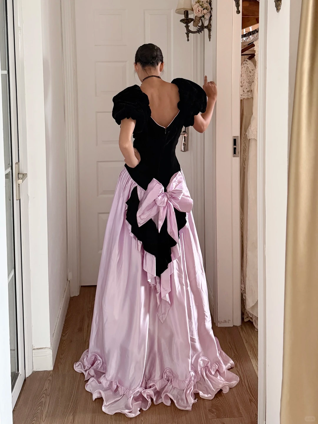 Retro Princess A Line Puff Sleeve Pink Satin Black Velvet Long Prom Dress Evening Dress DP6800