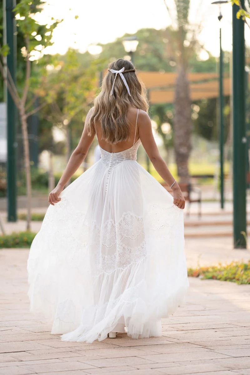 Gentle A Line Spaghetti Straps White Lace Tulle Open Back Evening Dress Wedding Dress DP2856