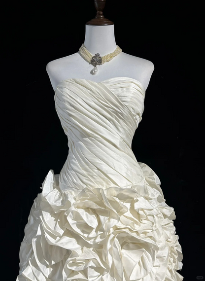 Ivory A Line Sweetheart Neck Pleated Flower Satin Short Homecoming Dress Cocktail Dress DP2608