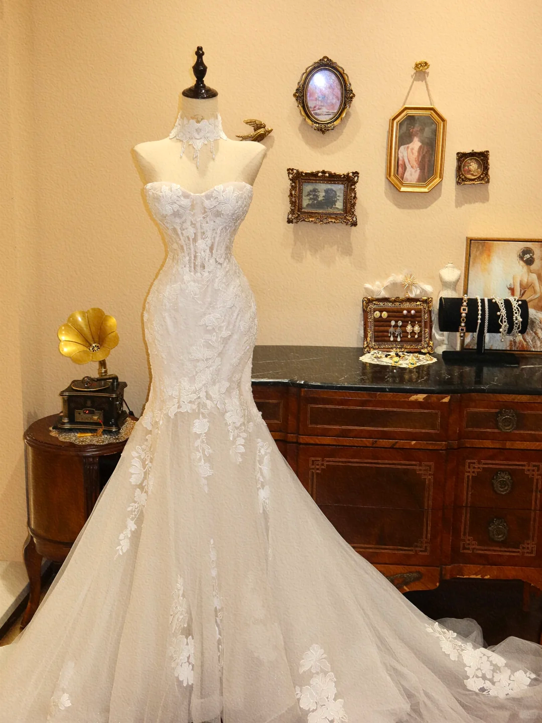 Elegant Mermaid Sweetheart Neck White Lace Tulle Long Prom Dress Wedding Dress DP7039