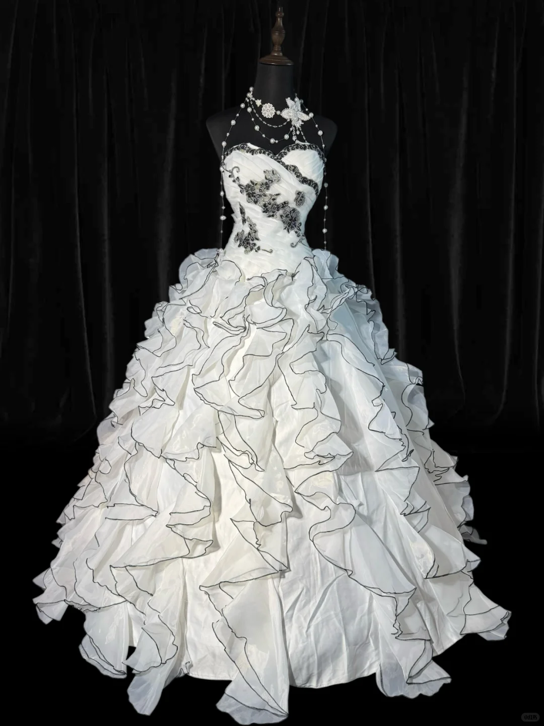 Vintage A Line Sweetheart Neck Appliques Layered Organza Prom Dress Evening Dress DP5226