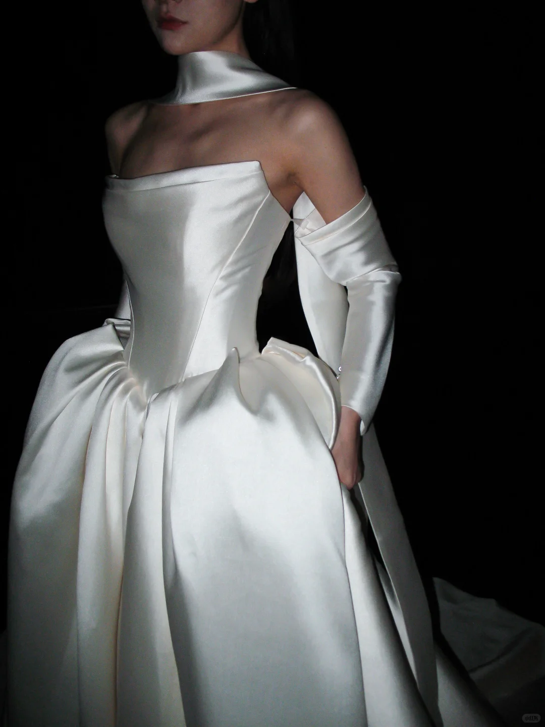 Elegant Ball Gown Strapless White Satin Long Train Wedding Dress DP8086