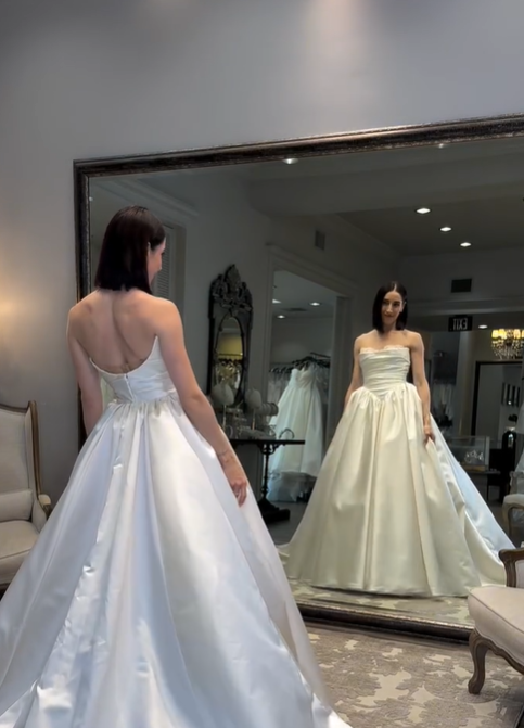 Elegant Ball Gown Strapless White Lace Satin Wedding Dress DP4352